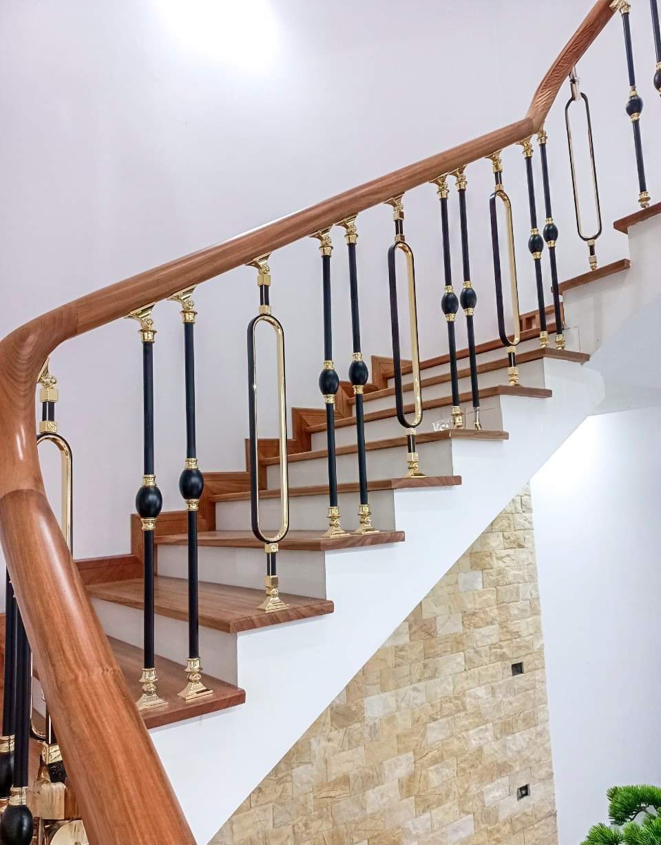 Nhà mình cho thuê nhà mới, lô góc,vỉa hè, 93m2- 4T, Chùa Láng_31 Tr - Ảnh 1